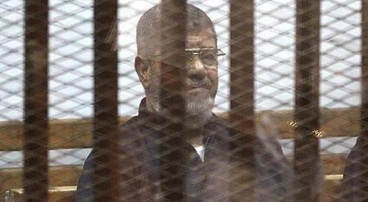 حكم أولي بحبس "مرسي" 3 سنوات في قضية "إهانة القضاة"