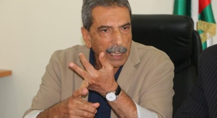الطيراوي يرفض استفراد "حلس" بقرار تعيين هيئة قيادية جديدة لـ"فتح" بغزة