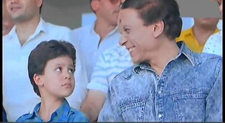 محمد إمام يثير ضجة بفيديو من طفولته
