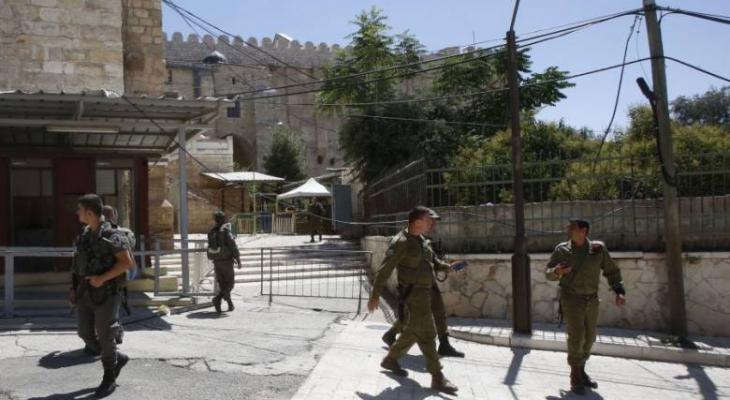 اعتقال فتاة فلسطينية قرب الحرم الإبراهيمي بحجة محاولتها تنفيذعملية طعن