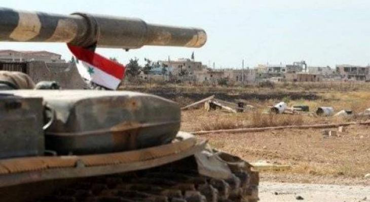 صورة : ممثلة سورية شهيرة على دبابة!