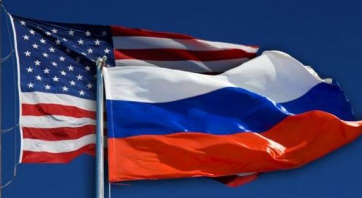 الدبلوماسيون الروس المطرودون يغادرون أميركا