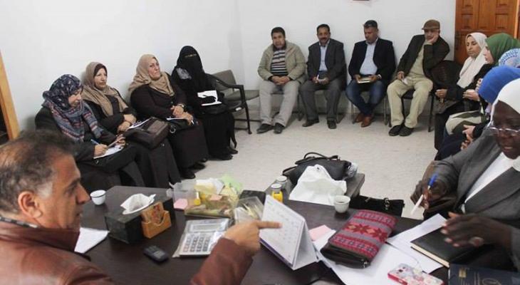 بالصور: اللجان الشعبية بالوسطى تعقد اجتماعاً للكادر النسوي