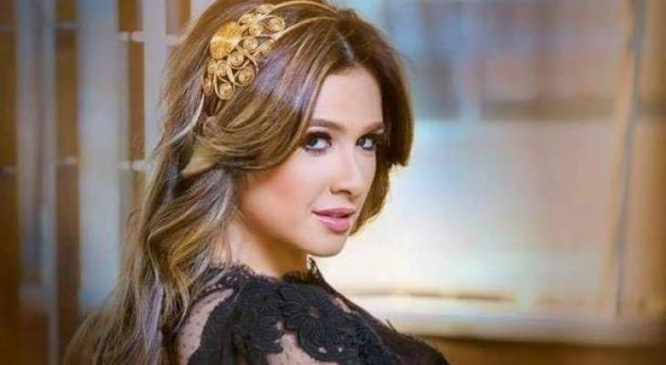 ياسمين عبد العزيز: أنا رقم واحد والأعلى أجراً!