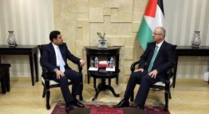 تفاصيل لقاء الحمد الله مع السفير الأردني 