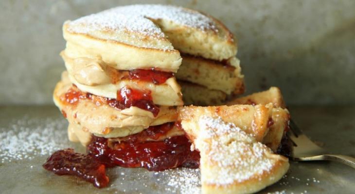 Peanut-Butter-and-Jelly-Pancakes-980x490