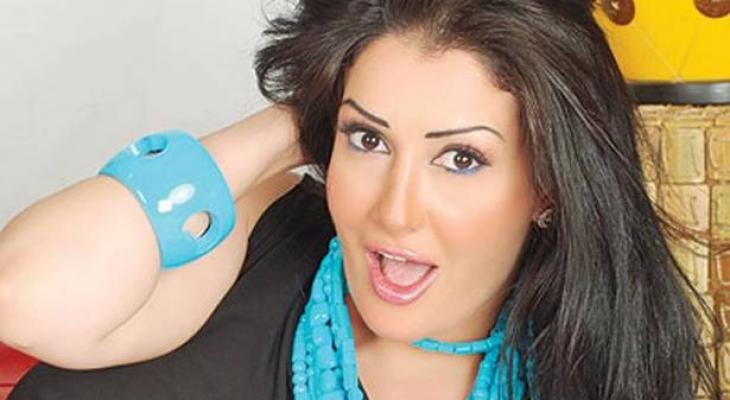 بالصورة- غادة عبد الرازق بوزنٍ زائد.. شاهدوا كيف أصبح شكلها!