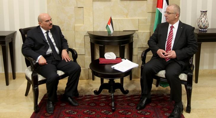 الحمد الله يبحث مع العمادي سبل حل أزمة كهرباء غزة