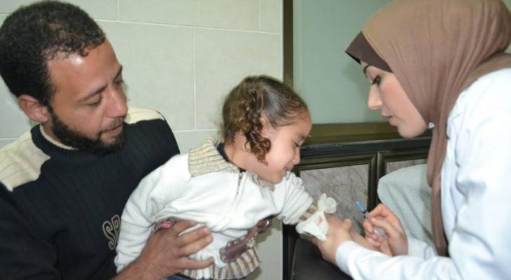 بدء تنفيذ الفحص الطبي للأسر الفقيرة بغزة.jpg