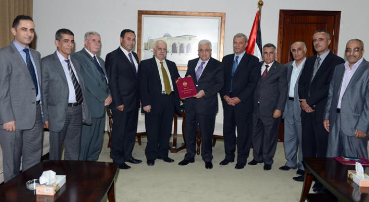 الرئيس يتسلم التقرير السنوي لمؤسسة إدارة وتنمية أموال اليتامى