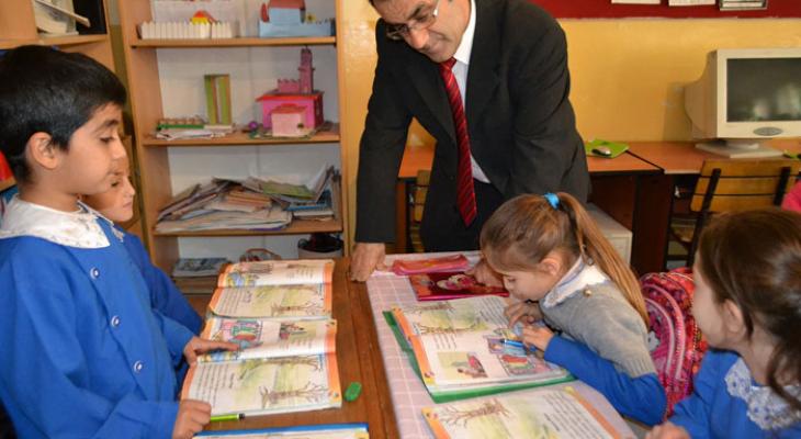 قرار بإدخال 3 لغات أجنبية جديدة إلى مناهج تركيا الدراسية