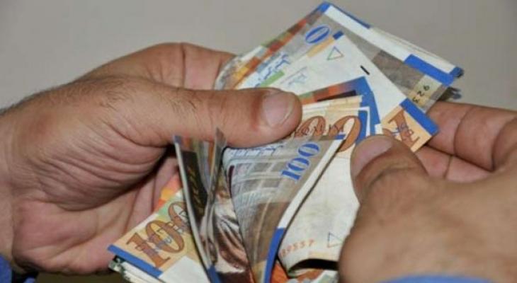 بدء صرف رواتب برنامج تشغيل الخريجين والأمومة والمتأخرين عن المنحة