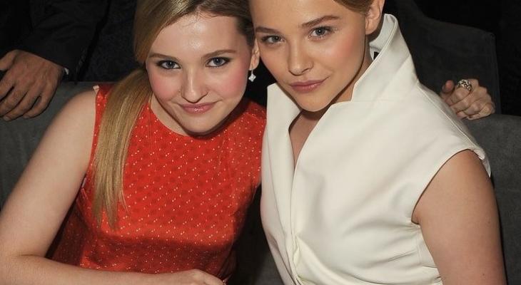 69-abigail_breslin_and_chloe_moretz