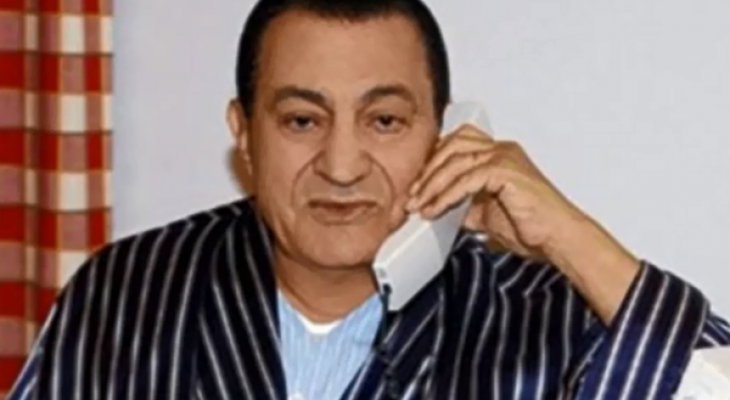 بالفيديو ماذا قال مبارك عن السيسي خلال مكالمة هاتفية؟