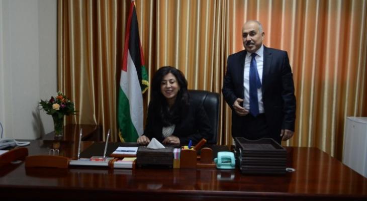 وزارة الاقتصاد: عودة 21 موظفاً من "القدامى" إلى عملهم في غزة