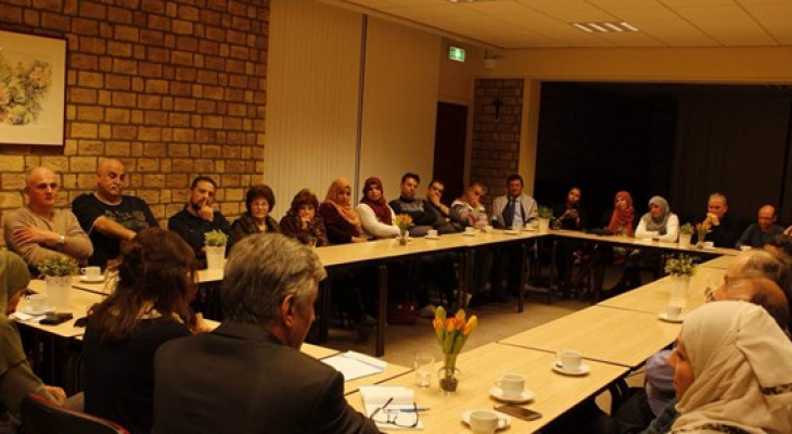 الجالية الفلسطينية في "هولندا" تلتقي الشاعرة  "دارين طاطور"