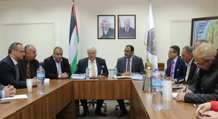 العمل والنيابة العامة