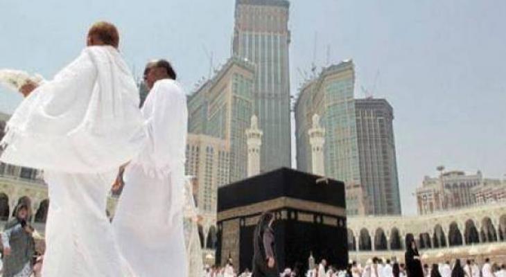 بالفيديو.. أغلى لاعب في العالم يؤدي العمرة!