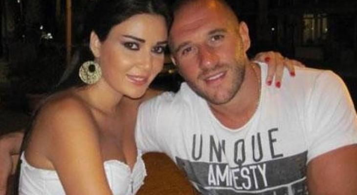 بالفيديو : زوج سيرين عبدالنور يتغزل بجمالها.. شاهدوا ردّ فعلها الغريب!