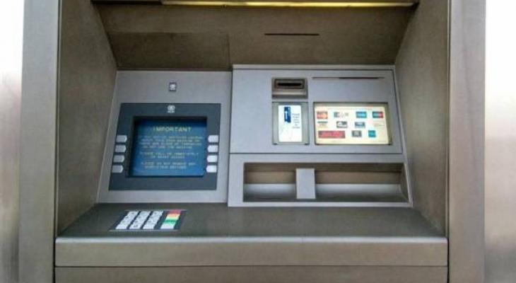 بالصور: إحذر.. 7 حيل تستخدم لسرقة أموالك من "ATM"