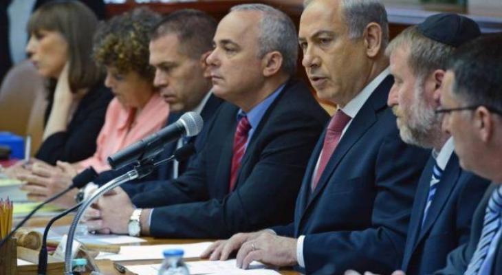وزراء بحكومة "نتنياهو" يرفضون عودة الرئيس والسلطة إلى غزّة
