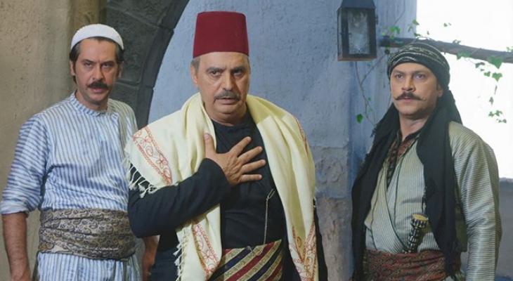 بالصور : إبنة منتج "باب الحارة" تتخطى حدود الجرأة!