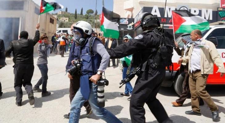 الاتحاد الدولي للصحفيين يحتج على قمع الاحتلال لمسيرة بالقدس.jpg