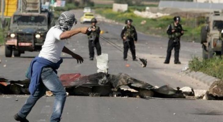 إصابة مواطن في مواجهات مع الاحتلال في نابلس