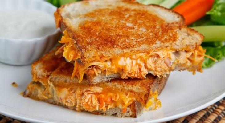 Buffalo Chicken Grilled Cheese Sandwich 500 4983.jpg