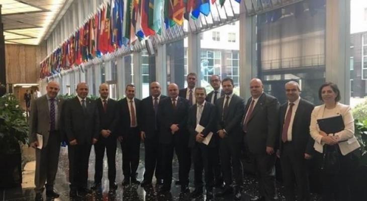  شارك محافظ سلطة النقد عزام الشوا في اجتماعات البنك الدولي وصندوق النقد الدولي السنوية في واشنطن.jpg