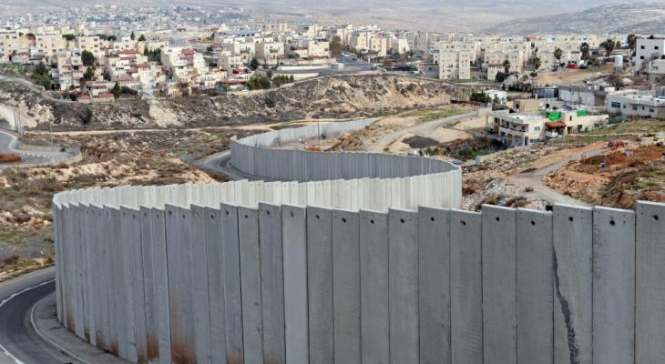 الاحتلال يستكمل بناء جدار الفصل على أراضي بيت جالا غرب بيت لحم