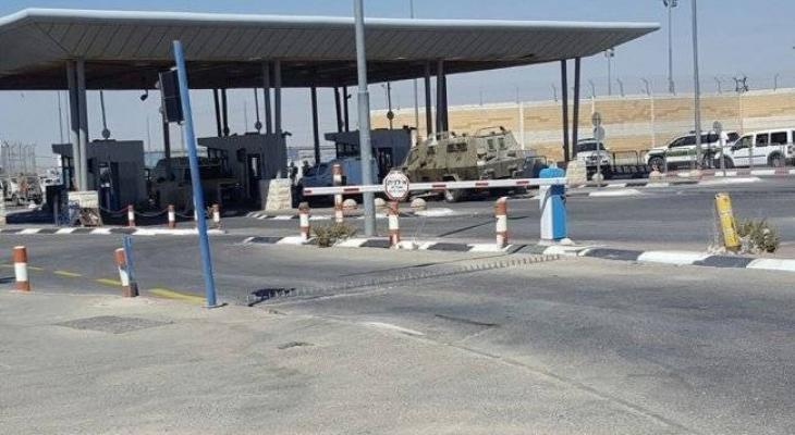 اعتقال سيدة على حاجز قلنديا بزعم حيازتها سكينا 