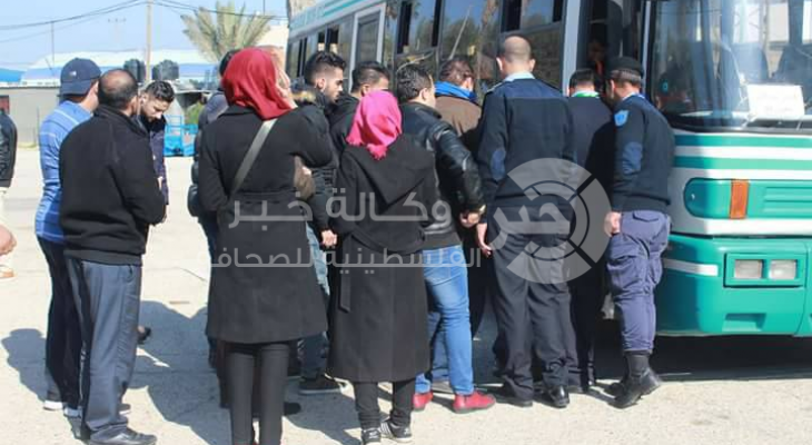  فتح معبر "رفح" البري ومغادرة 5 حافلات باتجاه الجانب المصري 