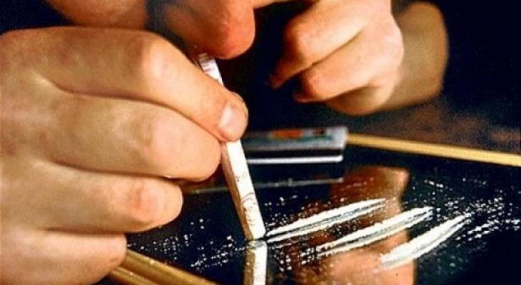 بالصورة : ممثل لبناني شهير يعترف: تعاطيْتُ المخدّرات ودخلت السّجن بتهمة “عبدة الشياطين”!