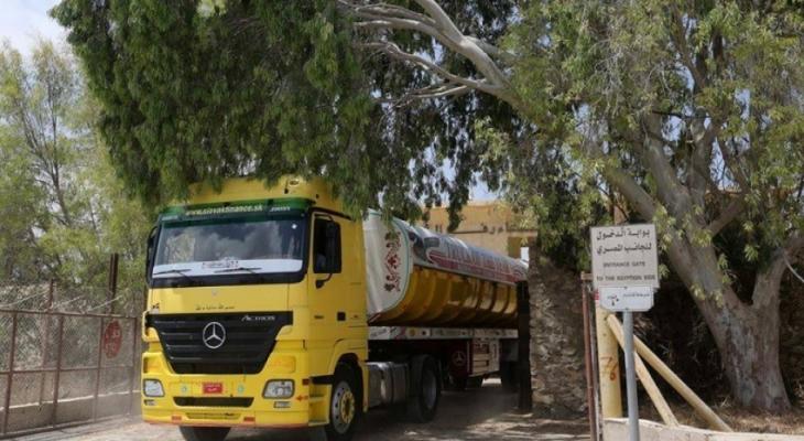 إدخال 15 شاحنة وقود مصري عبر معبر رفح 
