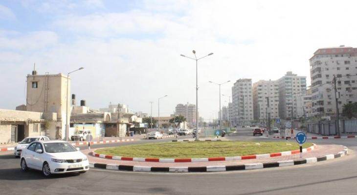 طرح 3 مناقصات لتطوير شارعٍ رئيسي ومنطقة حيوية بغزة