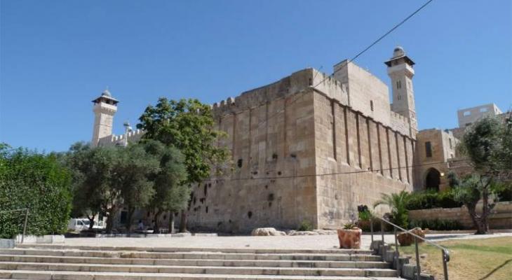 "الأوقاف": كذب وتزوير إسرائيلي بخصوص سقف الحرم الإبراهيمي