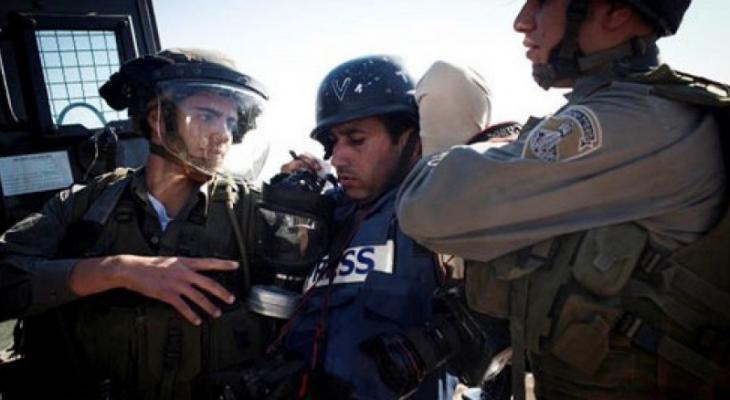 28 صحفياً يقبعون في سجون الاحتلال