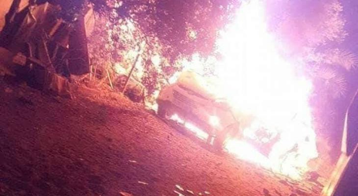 بالصور: الاحتلال يستهدف مركبة بالنصيرات والمقاومة ترد بوابل من الصواريخ