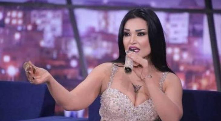 شاهد ظهور “فاضح” لفنانة استعراضية شهيرة يعرّضها لهجوم عنيف!