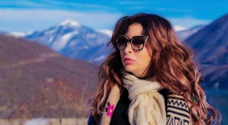 صورة لطليقة تيم حسن.. شاهدوا كيف كانت منذ 18 عامًا!