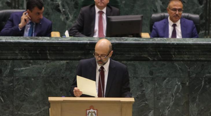 الاردن: حكومة الرزاز تحصل على ثقة مجلس النواب بـ 79 صوتا