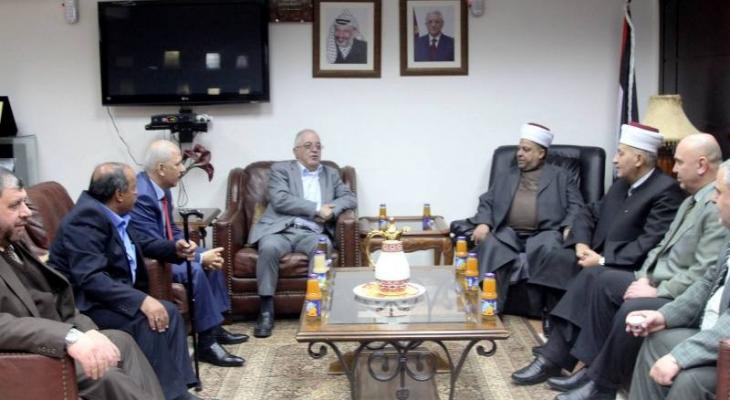 ادعيس يؤكد العلاقة المتينة بين أبناء الشعب على اختلاف أديانهم.jpg