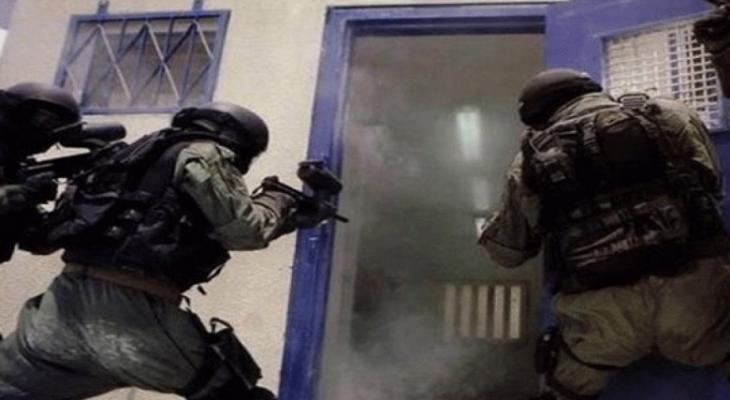 إصابة جنديين إسرائيليين بالطعن أثناء قمع الأسرى في سجن النقب
