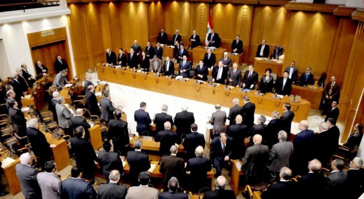مجلس النواب اللبناني يتضامن مع إضراب الأسرى بتقديم ماء وملح لنوابه