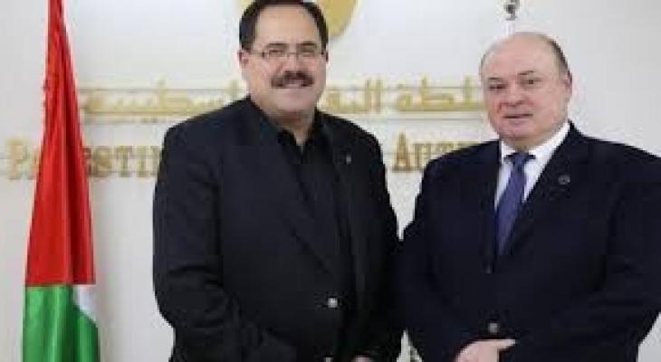صيدم والشوا يبحثان تداول الجنيه الفلسطيني في المدارس