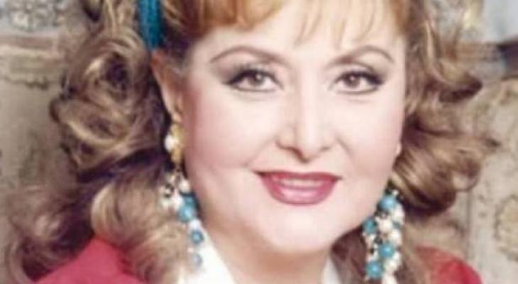 بالصورة : إطلالة غير متوقعة للنجمة ليلى طاهر.. شاهدوا كيف أصبحت!