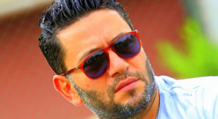 بالفيديو: زياد برجي يحتفل بعيد ميلاده مع معجبيه.. خمنوا كم أصبح عمره!