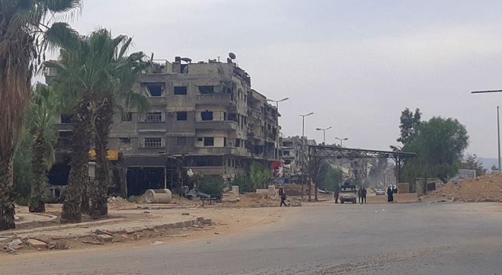  إزالة الركام والردم من شوارع مخيم اليرموك بدمشق