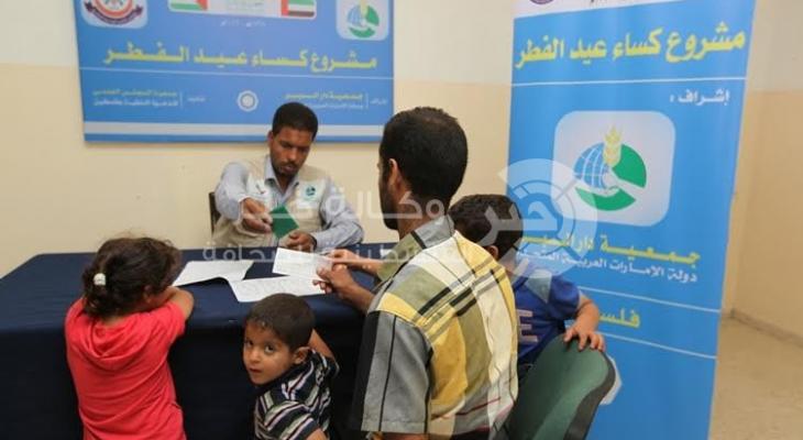 بالصور: المجلس العلمي ينفذ مشروع كسوة العيد بتمويل من جمعية دار البر بدبي